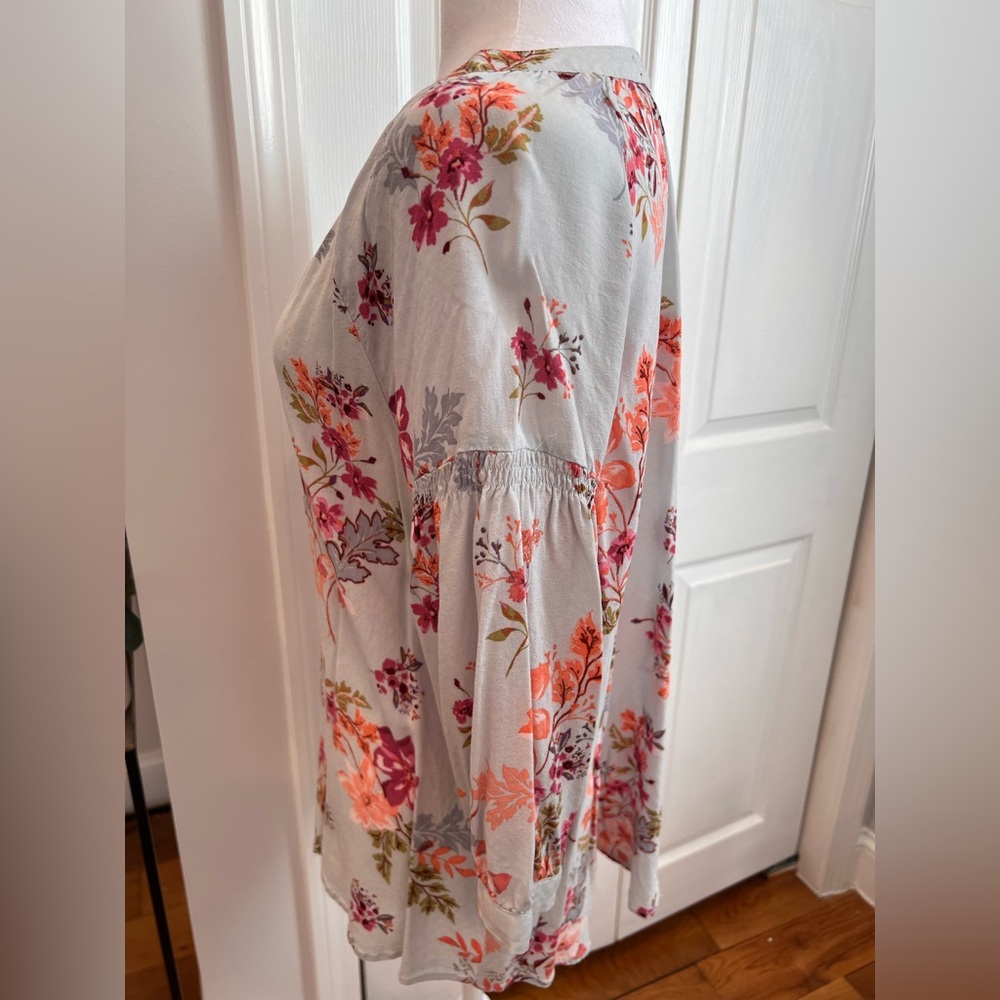 Dear John Audrey Spring in Bloom Blouse | Medium | Grey/ Pink - Picture 8 of 13